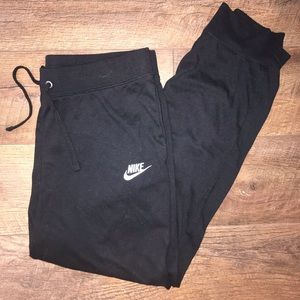 Black Nike sweatpants